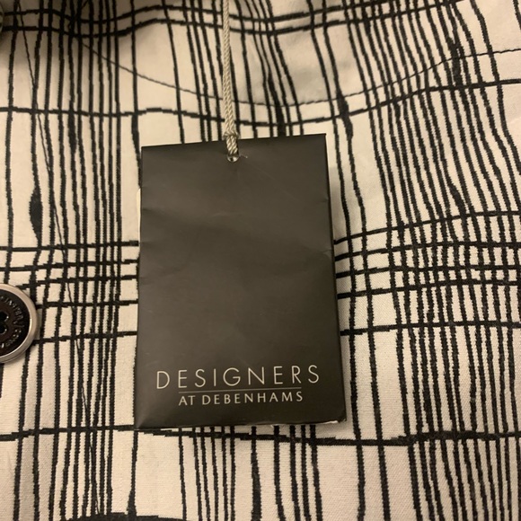 Authentic Black and white(cream) Jasper Conran coat. - Picture 5 of 10